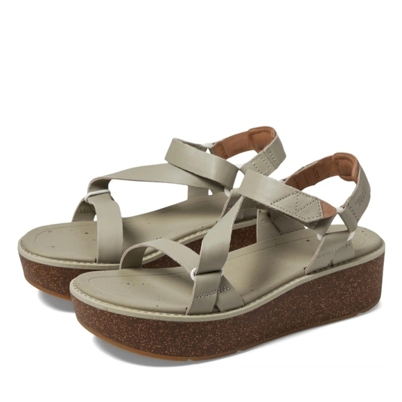 New! Teva Madera Wedge Leather Platform Sandals in Eucalyptus - Picture 1 of 13